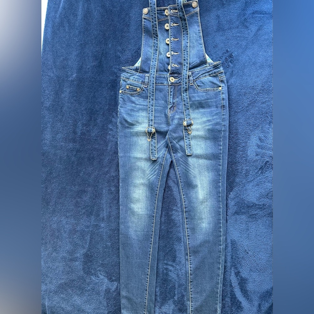 Overall skinny jeans